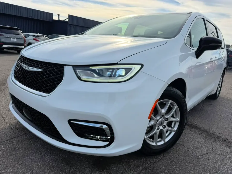 2024 CHRYSLER Pacifica Touring L, White, photo 1 at Picasso Imports Westfield, Indiana